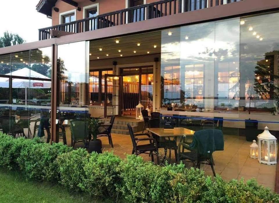 Hotel Sloneczny Brzeg Biskupiec  Exterior foto